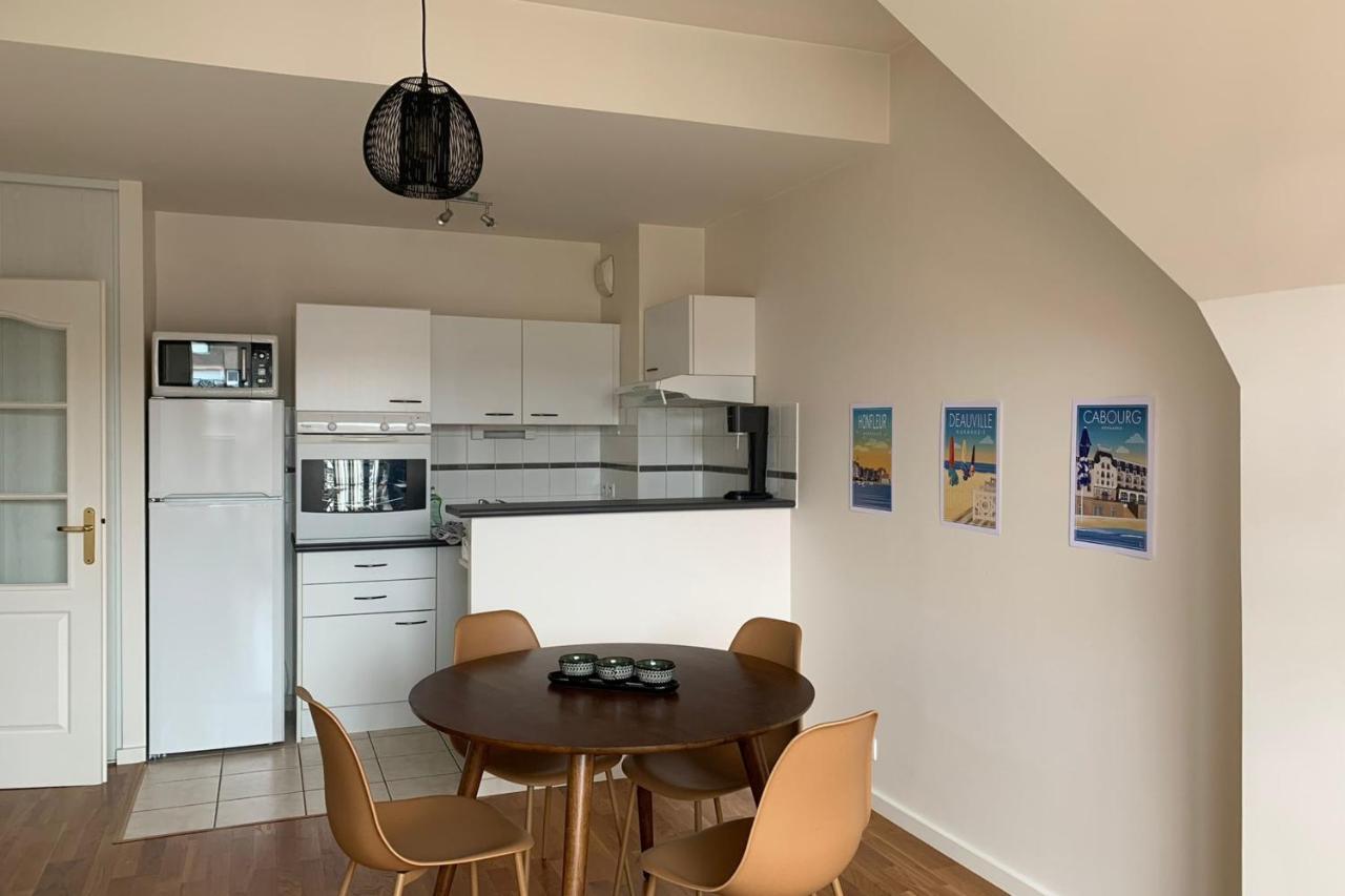 Nice 41 M With Balcony Near The Beach 도빌 외부 사진