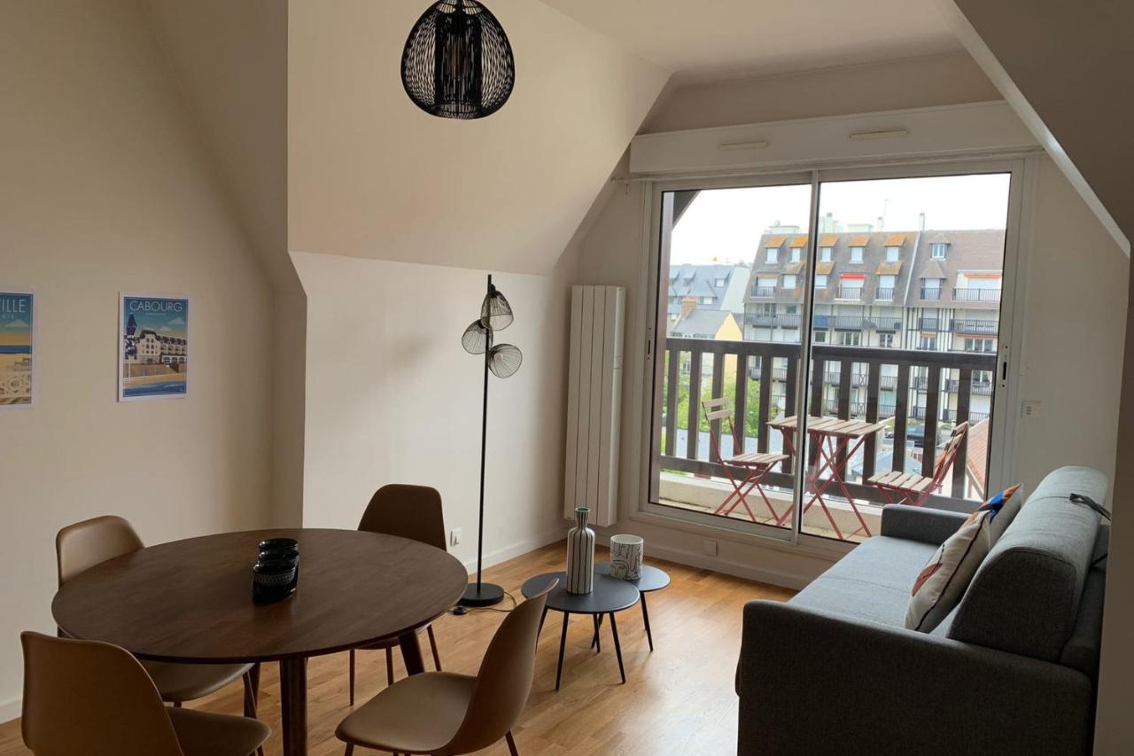 Nice 41 M With Balcony Near The Beach 도빌 외부 사진